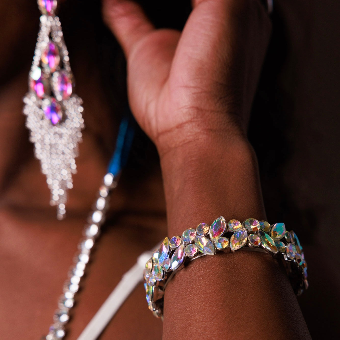 Chloe - ab silver floral rhinestone stretch bracelet